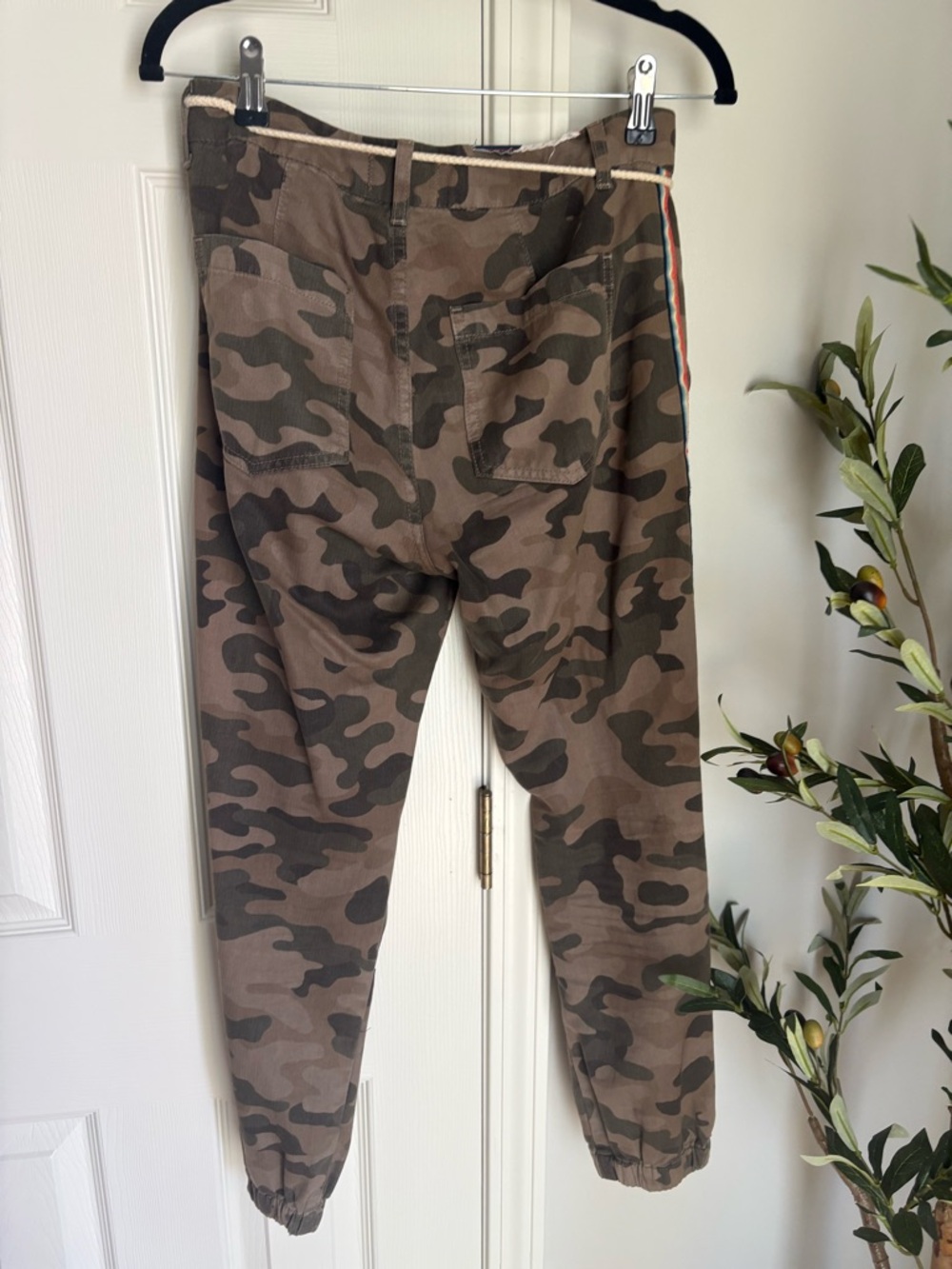 Sundry Camo Drawstring Pants - Picture 3 of 4